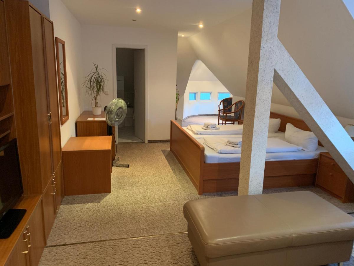 Hotel & Restaurant Schenk Von Landsberg 托伊皮茨 外观 照片